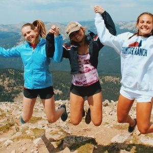 Meet your Posher, Clare